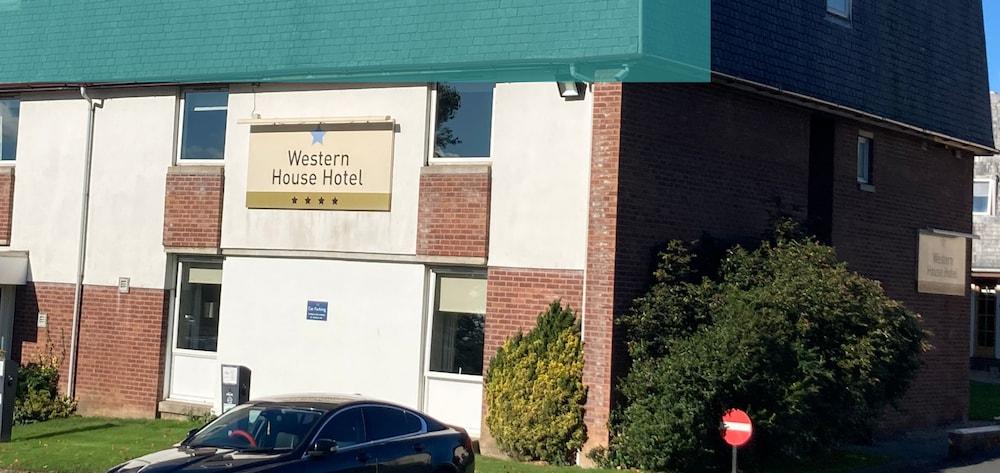 Western House Hotel At Ayr Racecourse エクステリア 写真