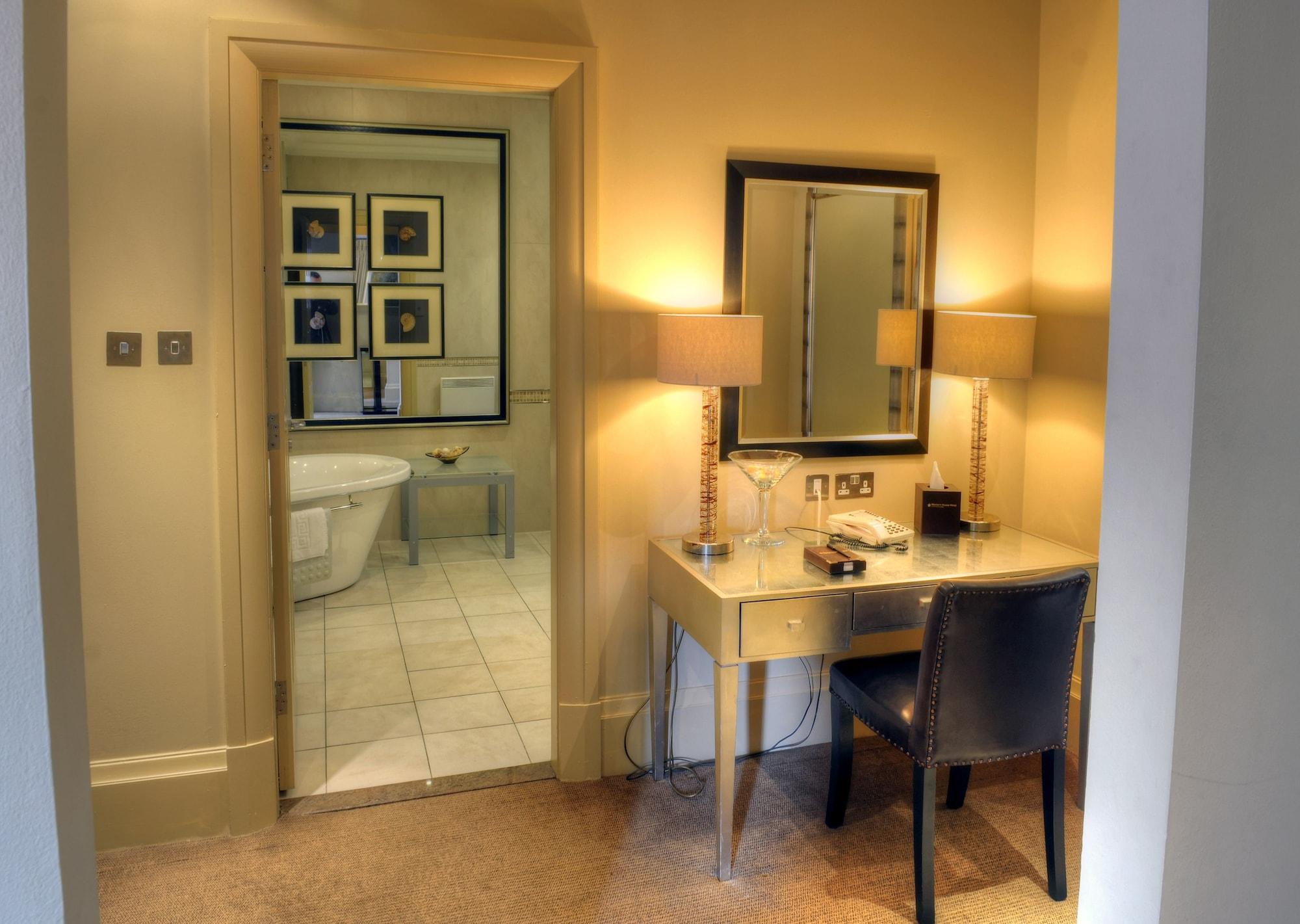 Western House Hotel At Ayr Racecourse エクステリア 写真