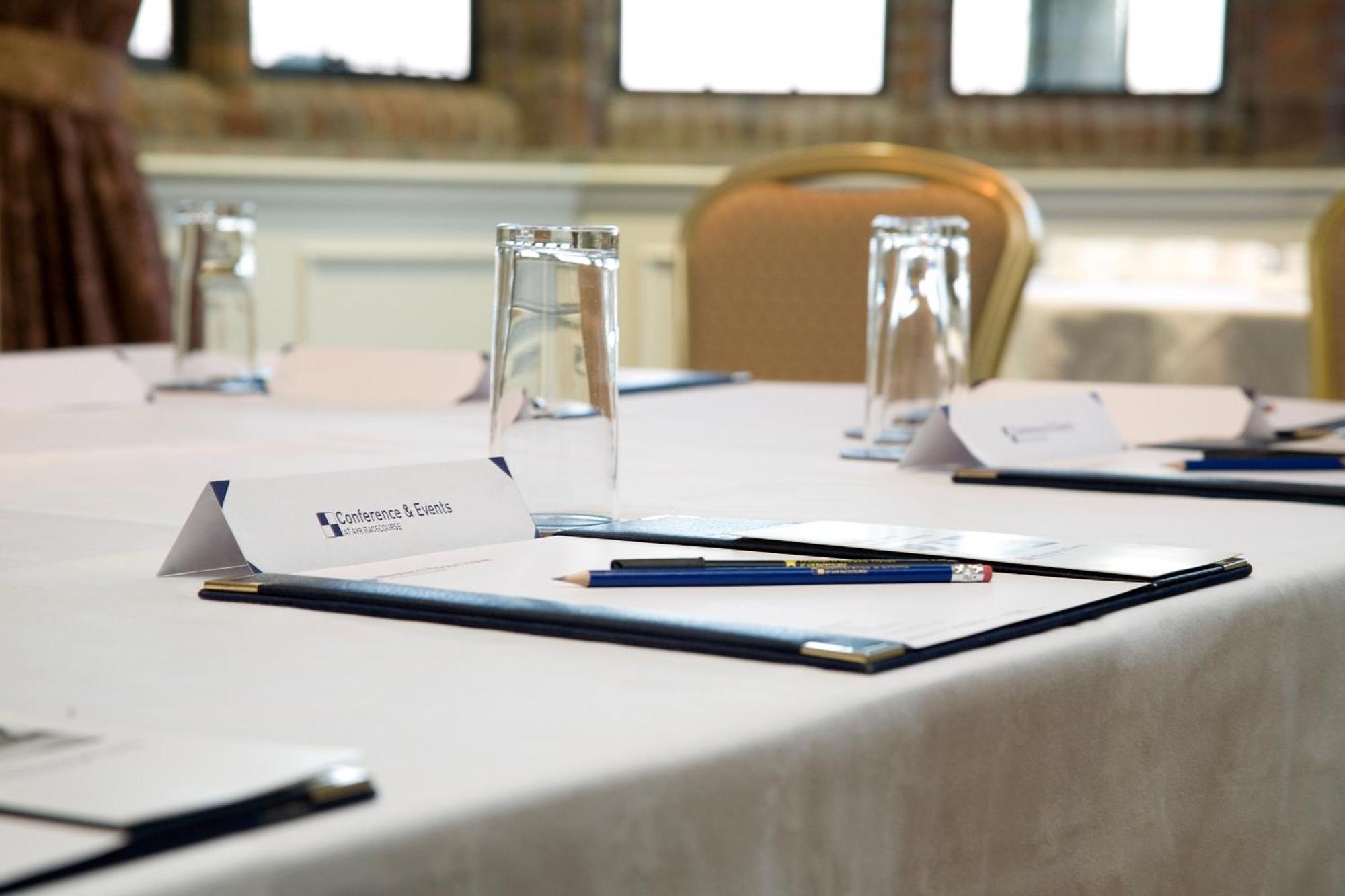 Western House Hotel At Ayr Racecourse エクステリア 写真