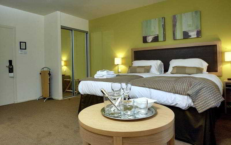 Western House Hotel At Ayr Racecourse エクステリア 写真